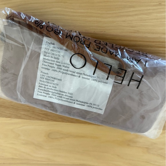 NWT - Free People Brown Distressed Vegan Wallet - Picture 6 of 8